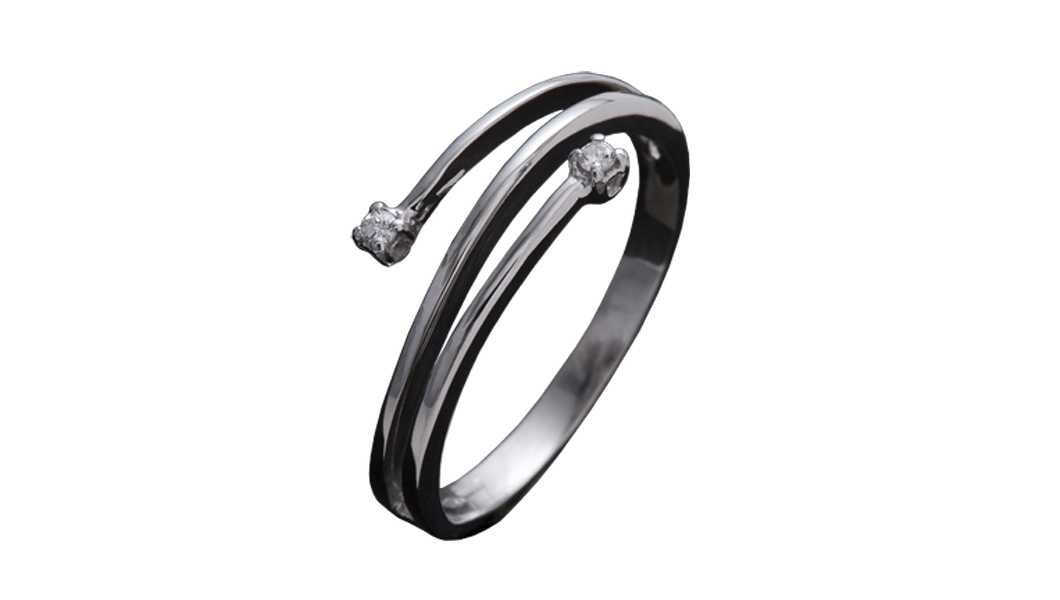 992 – Anello in oro bianco e diamanti naturali